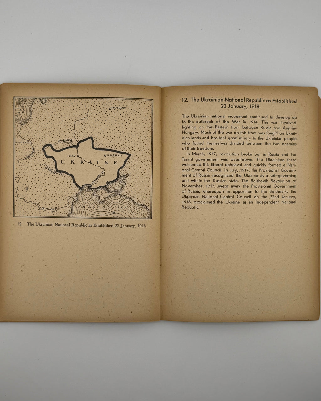 Сімпсон Джордж В. Ukraine: an atlas of its history and geography. Авґсбурґ, 1946