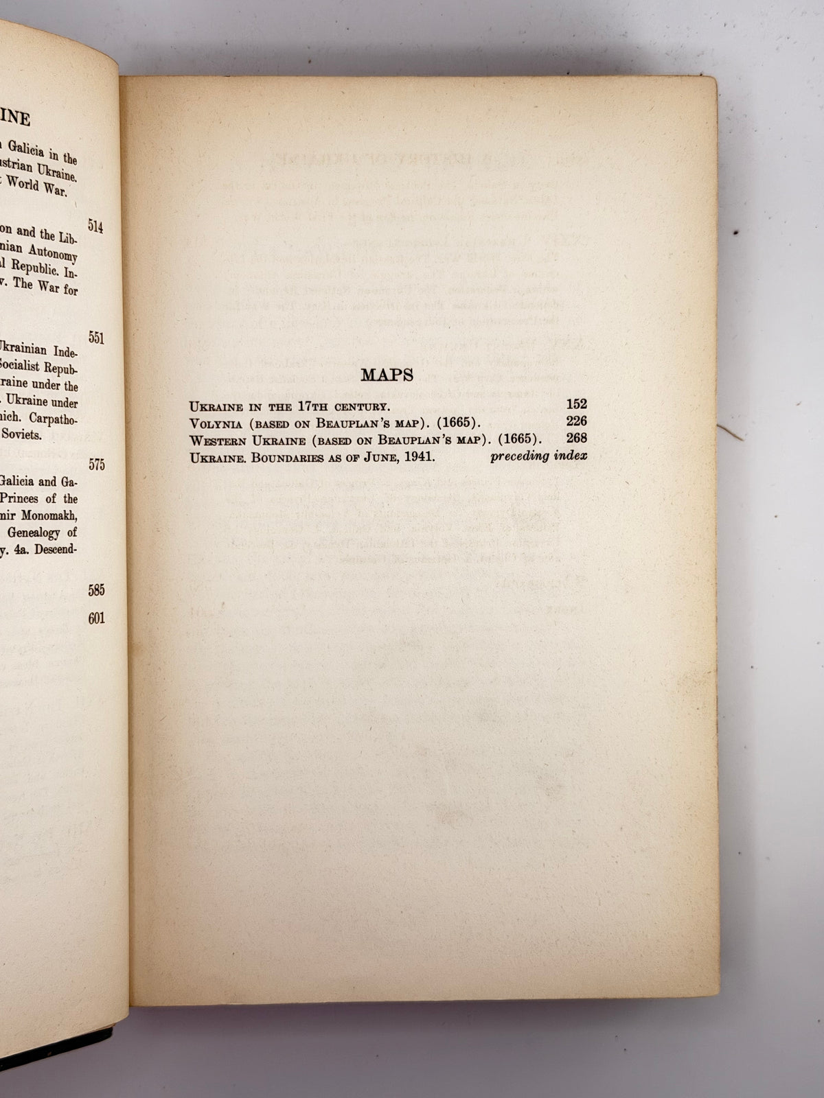 Грушевський Михайло. A History of Ukraine. Нью-Гейвен; Лондон, 1941