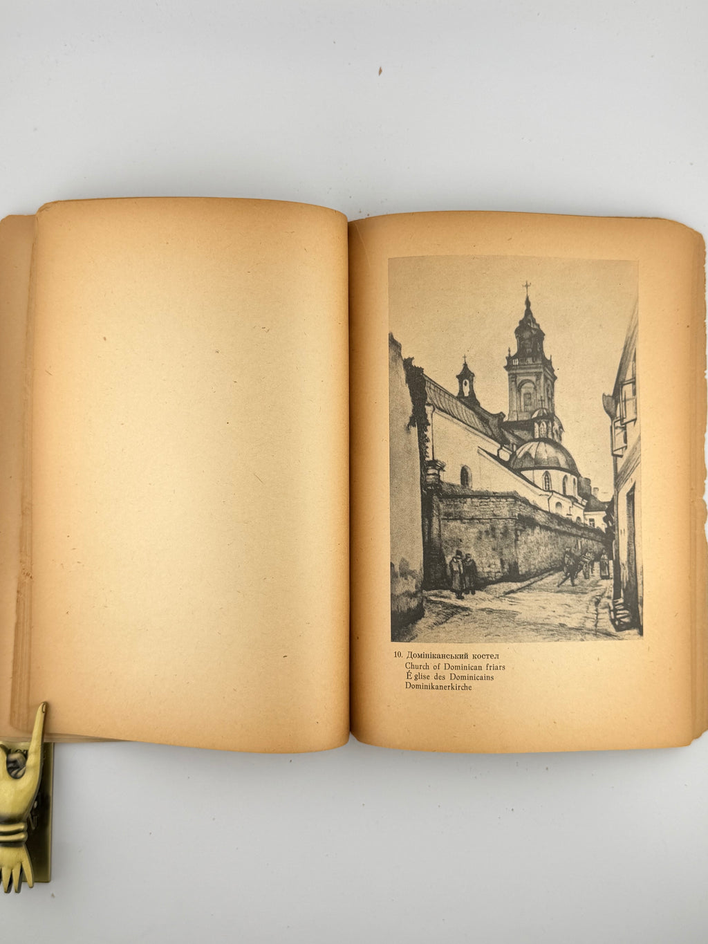 Павлович Петро. Поділля: історичні пам'ятки = Podolia: historical monuments. Авґсбурґ, 1946