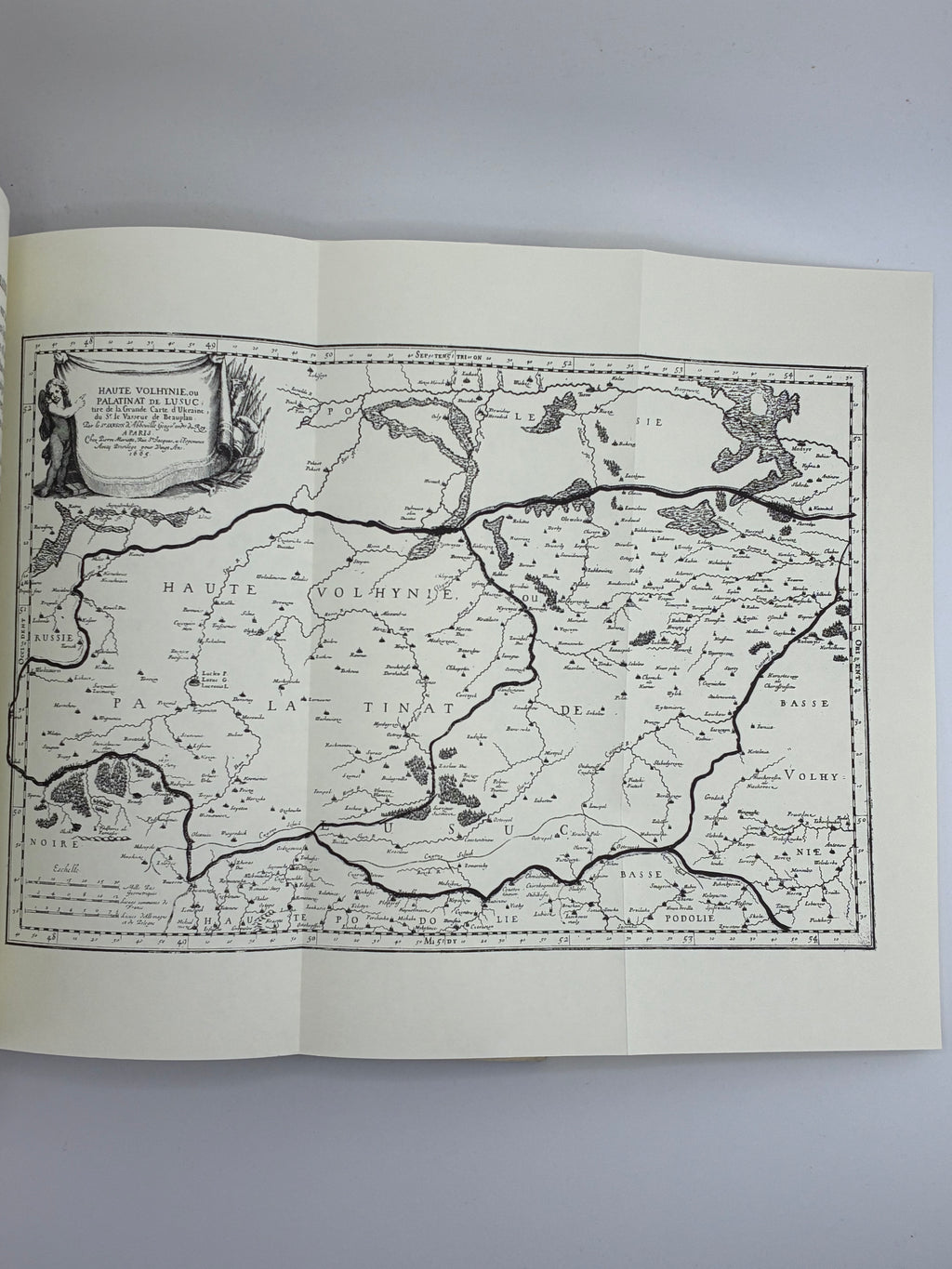 📕 A History of Ukraine / Michael Hrushevsky (Історія України-Руси)
📍 Connecticut: Archon Books, 1970. — Видано для Ukrainian National Association.