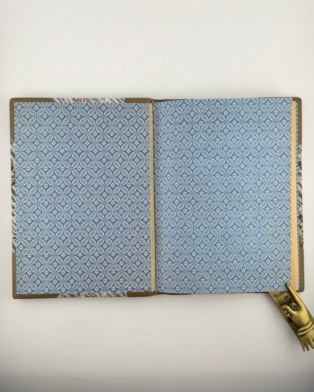 Осинка Паладій. Альбум політв'язня [Аушвіц]. Мюнхен, 1946