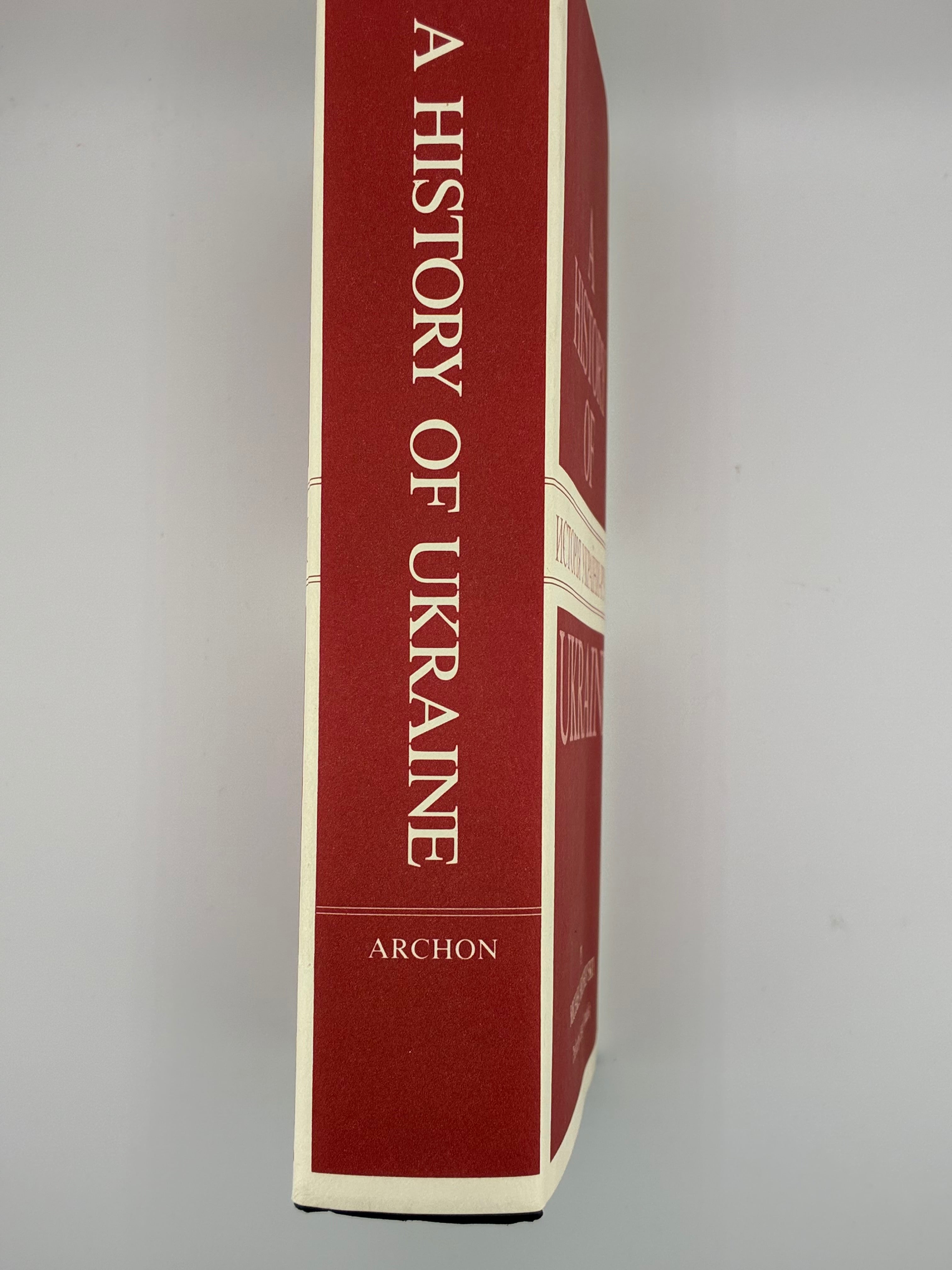 📕 A History of Ukraine / Michael Hrushevsky (Історія України-Руси)
📍 Connecticut: Archon Books, 1970. — Видано для Ukrainian National Association.