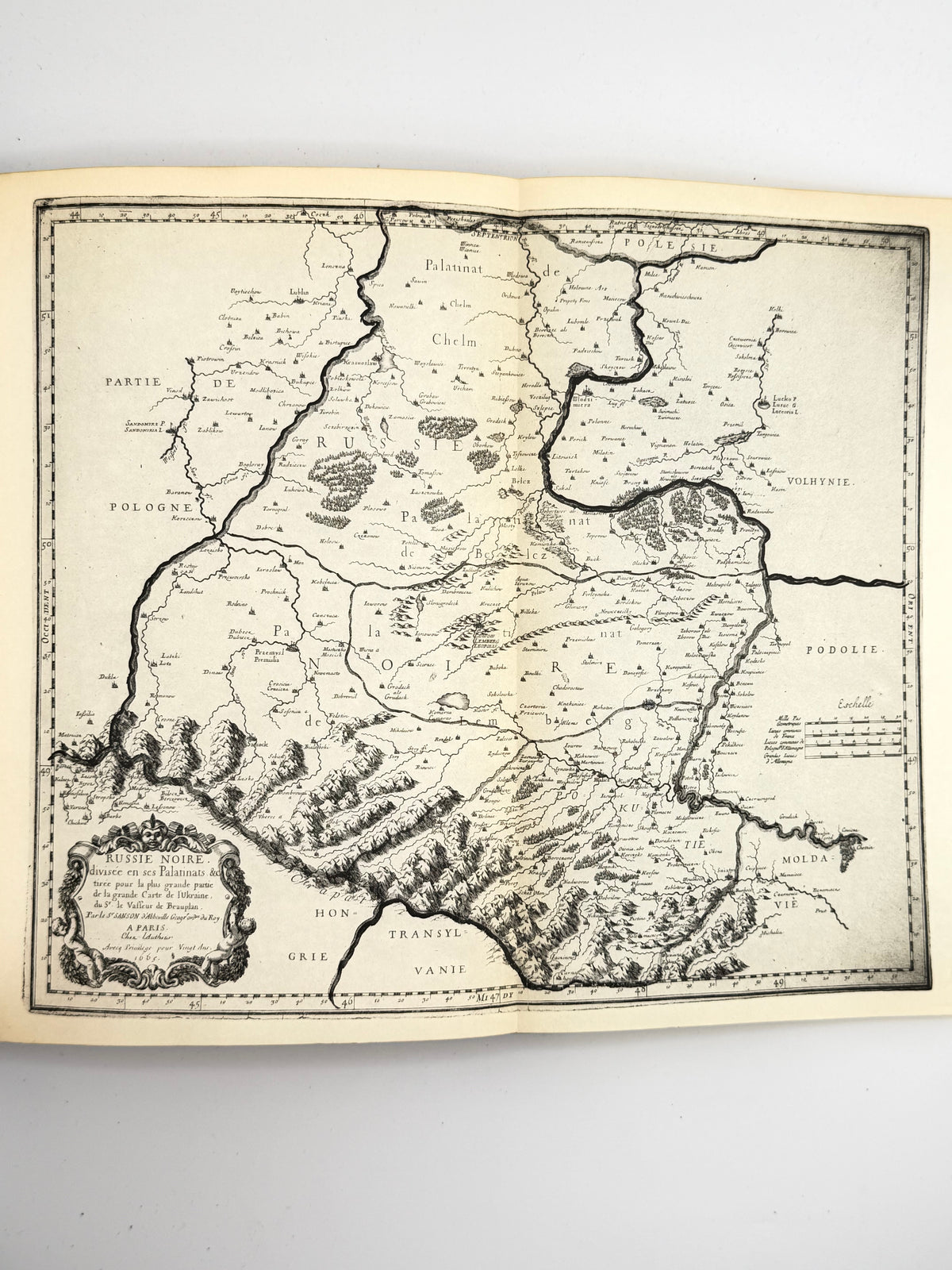 Грушевський Михайло. A History of Ukraine. Нью-Гейвен; Лондон, 1941